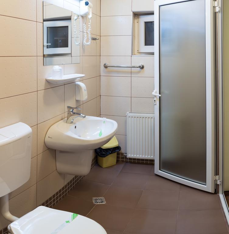 Vila Rosa Otel Kaloşvar Oda fotoğraf