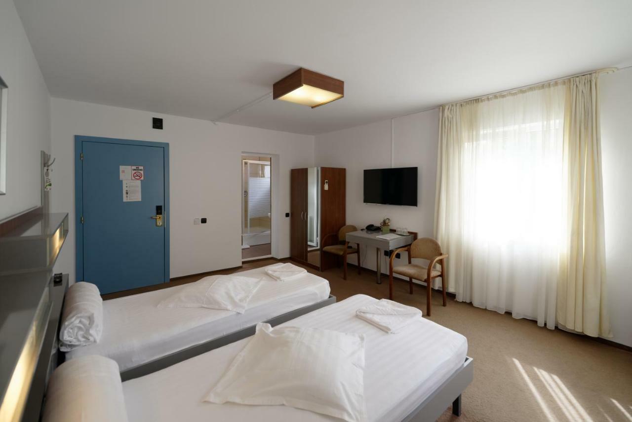 Vila Rosa Otel Kaloşvar Dış mekan fotoğraf